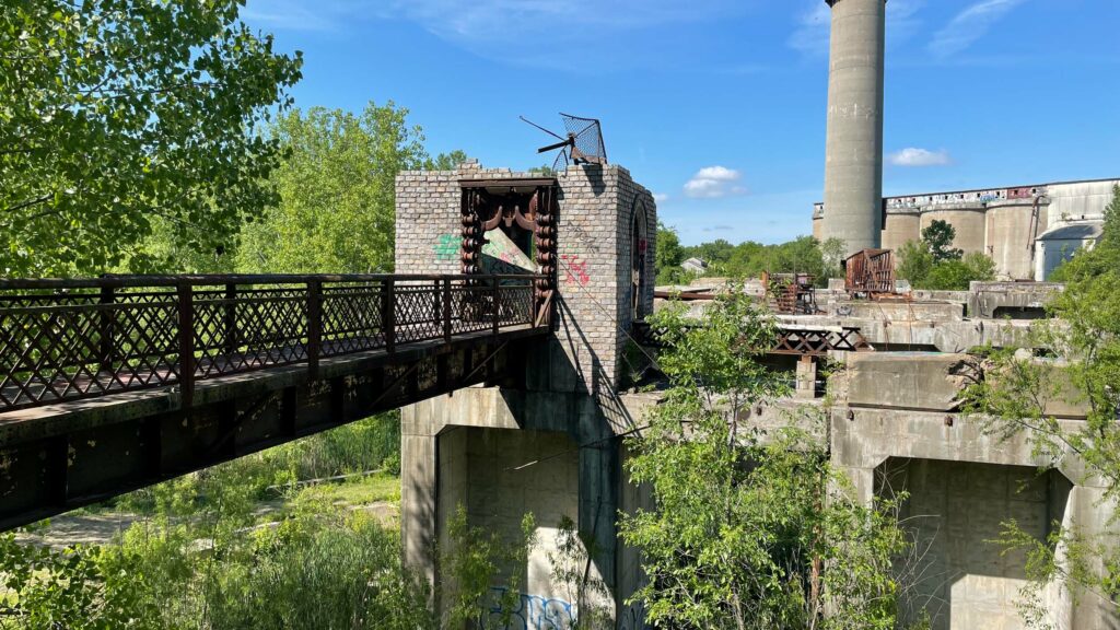 Cementland, USA